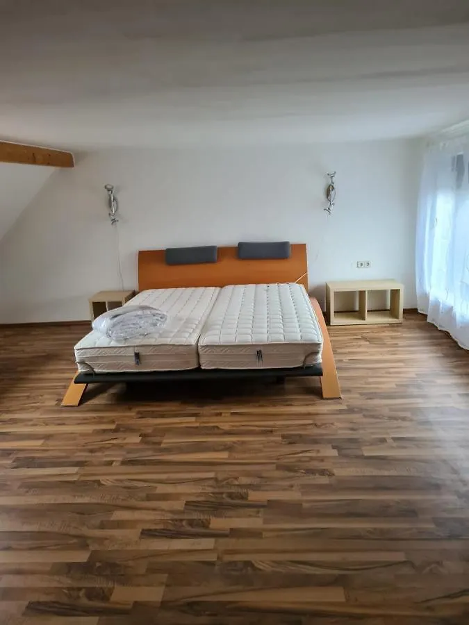 Lores Quartier Apartment Cologne Germany